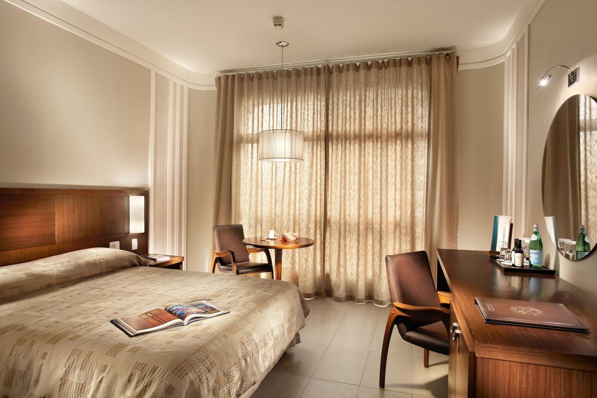 Parque Balneario Hotel Santos By Castelo Itaipava Экстерьер фото A room at the hotel