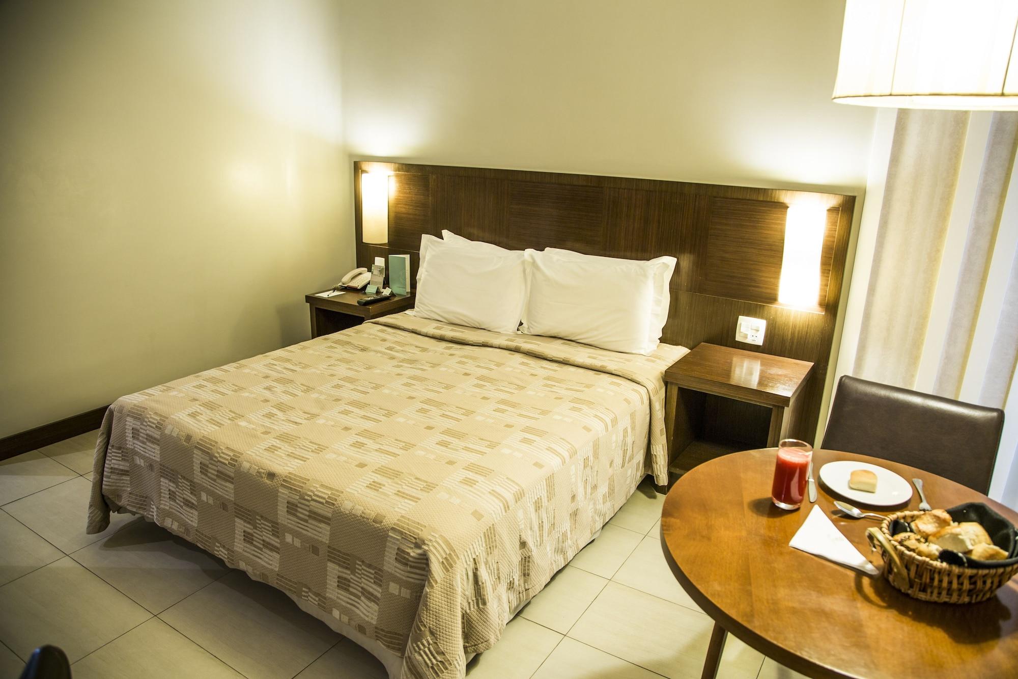 Parque Balneario Hotel Santos By Castelo Itaipava Экстерьер фото A room at the hotel