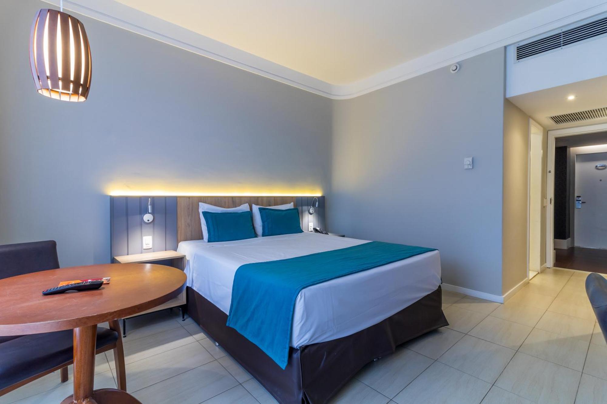 Parque Balneario Hotel Santos By Castelo Itaipava Экстерьер фото A room at the hotel