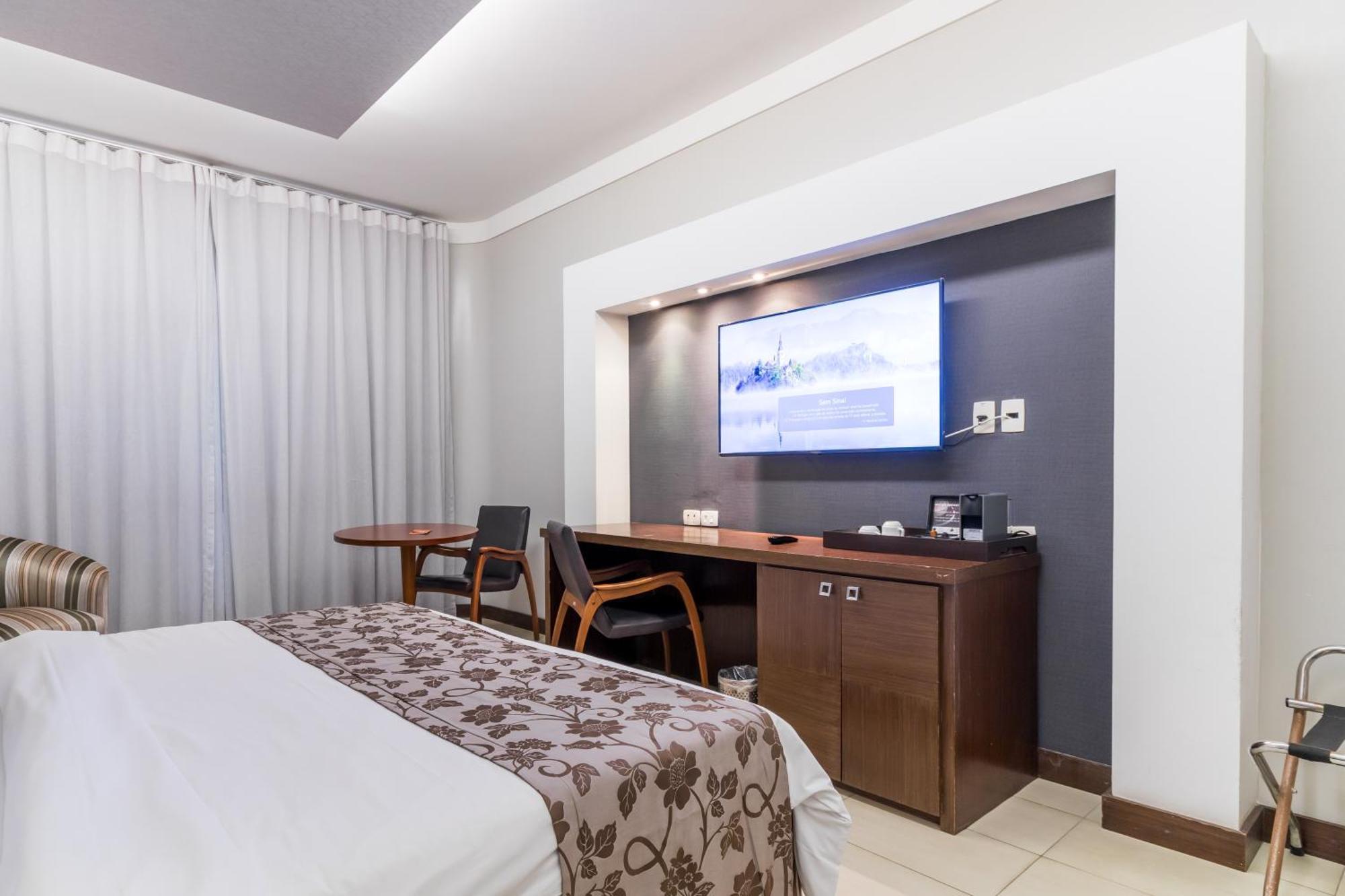Parque Balneario Hotel Santos By Castelo Itaipava Номер фото A room at the hotel