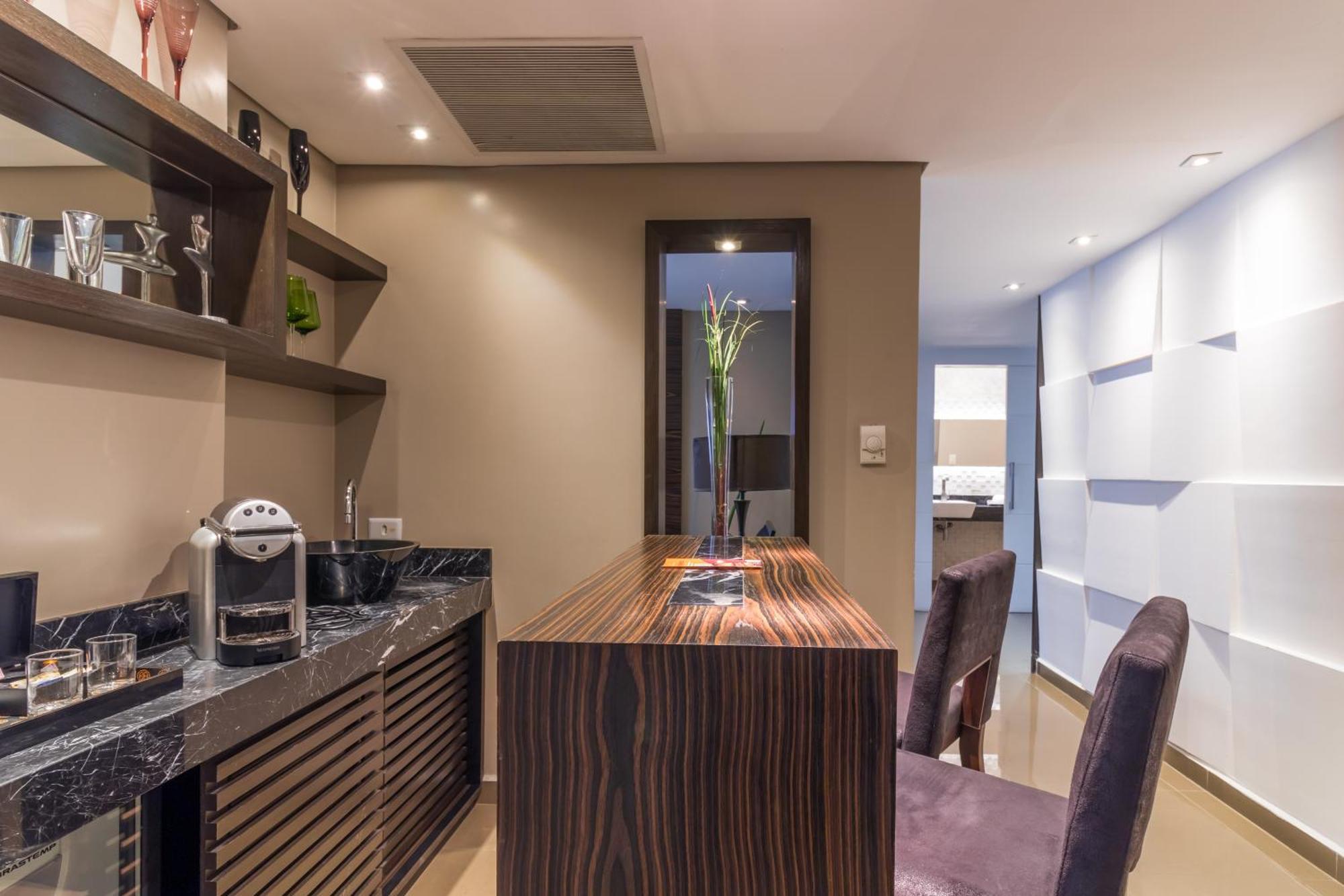 Parque Balneario Hotel Santos By Castelo Itaipava Экстерьер фото A kitchen in a serviced apartment in Hong Kong
