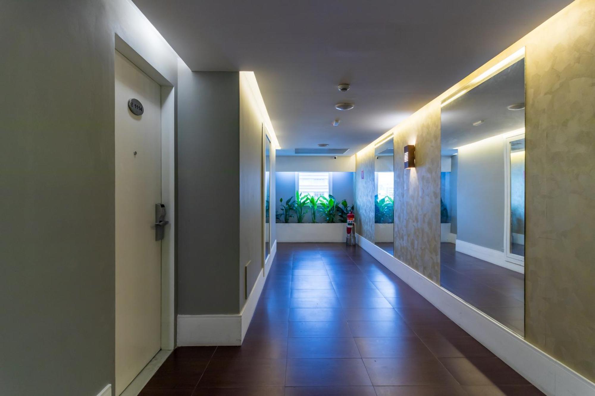 Parque Balneario Hotel Santos By Castelo Itaipava Экстерьер фото A corridor in a hotel